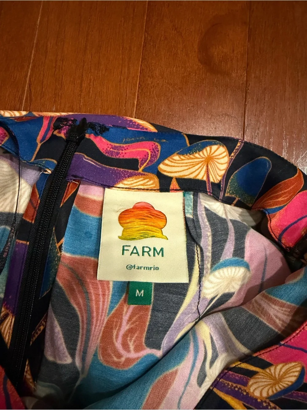 $195 FARM Rio Wild Mushrooms Black Maxi Skirt size Medium like new